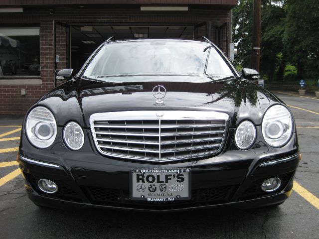 Mercedes-Benz E-Class 2009 photo 6
