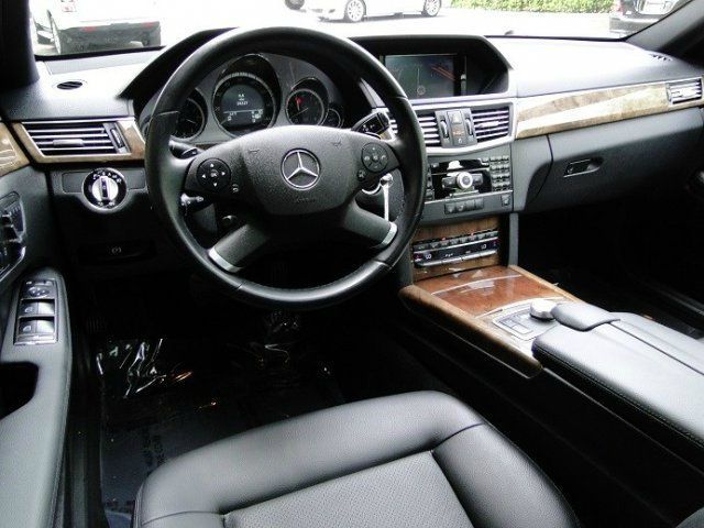 Mercedes-Benz E-Class 2010 photo 2