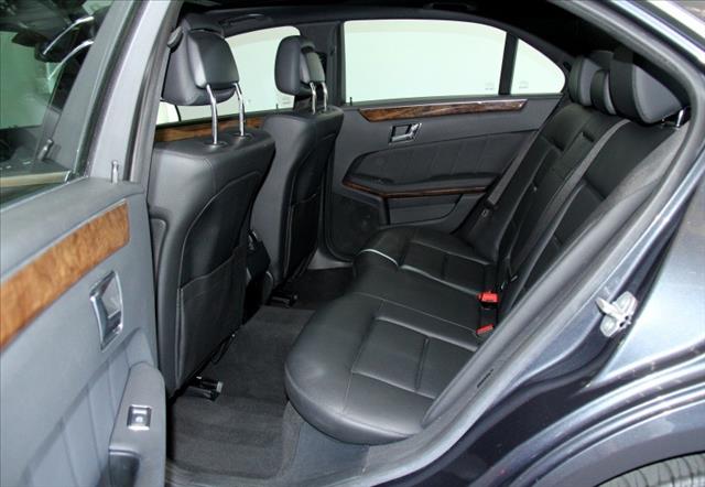 Mercedes-Benz E-Class 2010 photo 2