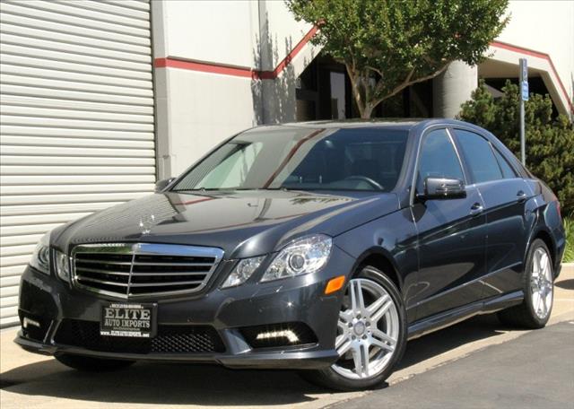 Mercedes-Benz E-Class 2010 photo 4