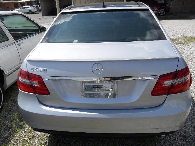 Mercedes-Benz E-Class 2010 photo 2