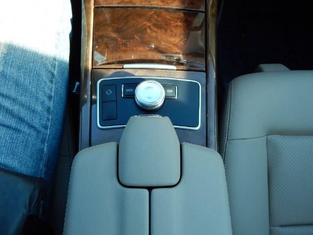 Mercedes-Benz E-Class 2010 photo 2