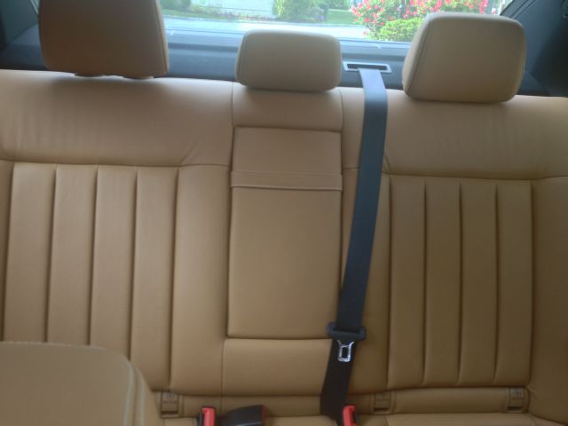 Mercedes-Benz E-Class 2010 photo 14