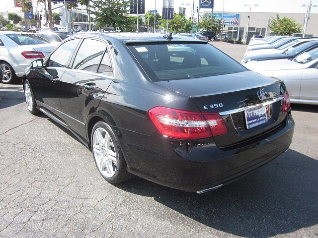 Mercedes-Benz E-Class 2011 photo 1