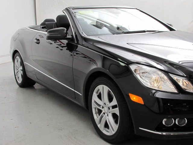 Mercedes-Benz E-Class 2011 photo 1