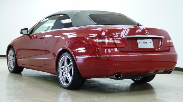 Mercedes-Benz E-Class 2011 photo 2