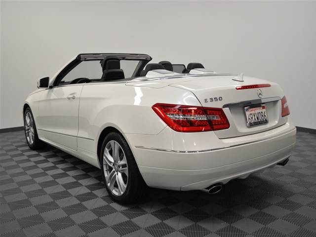 Mercedes-Benz E-Class 2011 photo 1