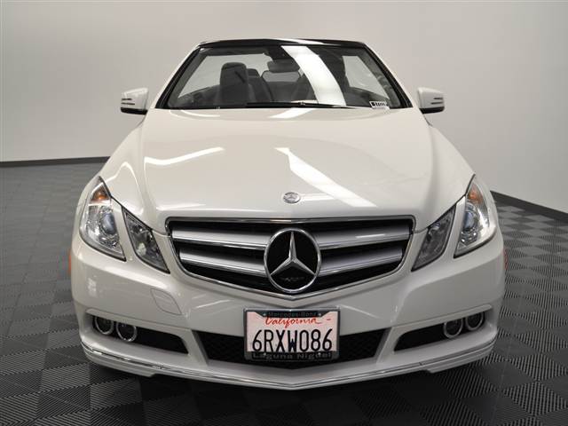 Mercedes-Benz E-Class 2011 photo 3