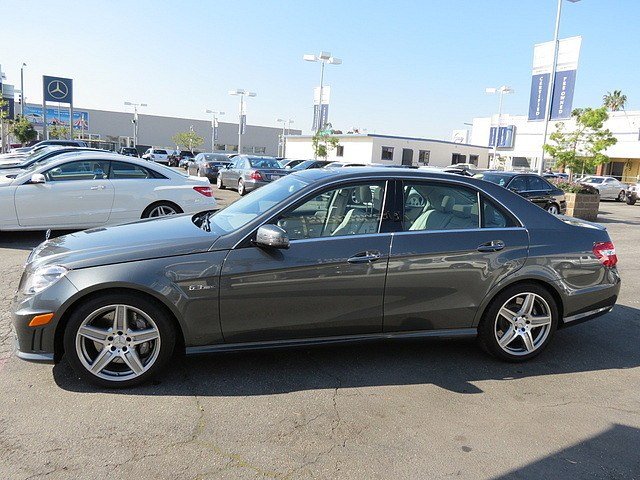 Mercedes-Benz E-Class 2011 photo 5