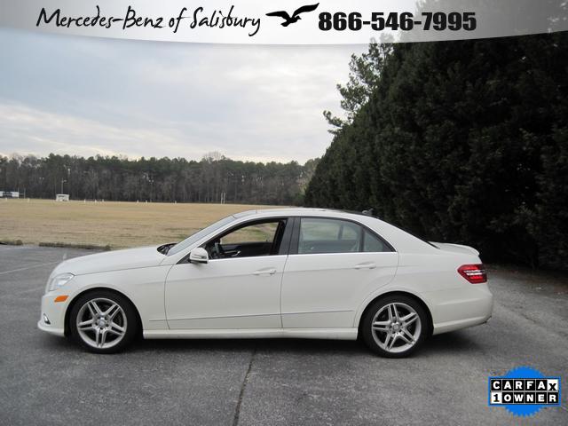 Mercedes-Benz E-Class 2011 photo 1