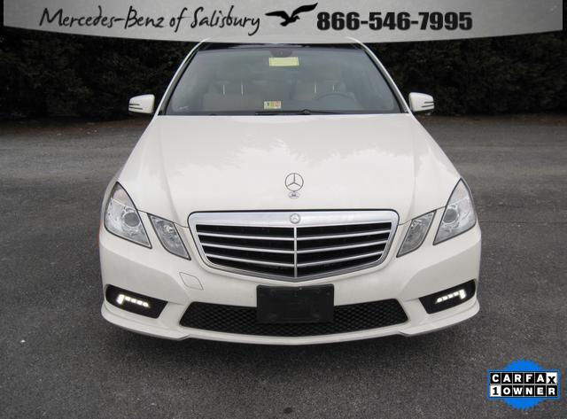 Mercedes-Benz E-Class 2011 photo 4