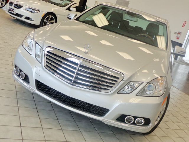 Mercedes-Benz E-Class 2011 photo 3