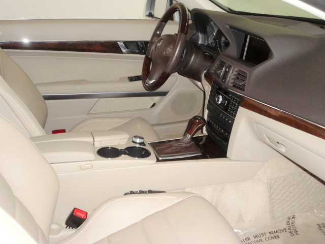 Mercedes-Benz E-Class 2011 photo 4