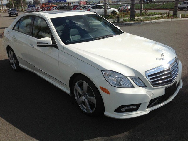 Mercedes-Benz E-Class 2011 photo 2