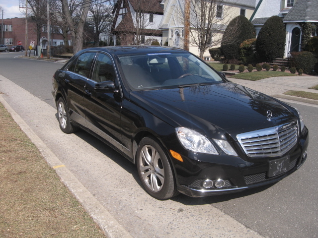 Mercedes-Benz E-Class 2011 photo 5