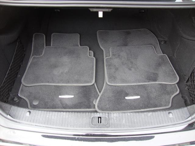 Mercedes-Benz E-Class 2011 photo 2