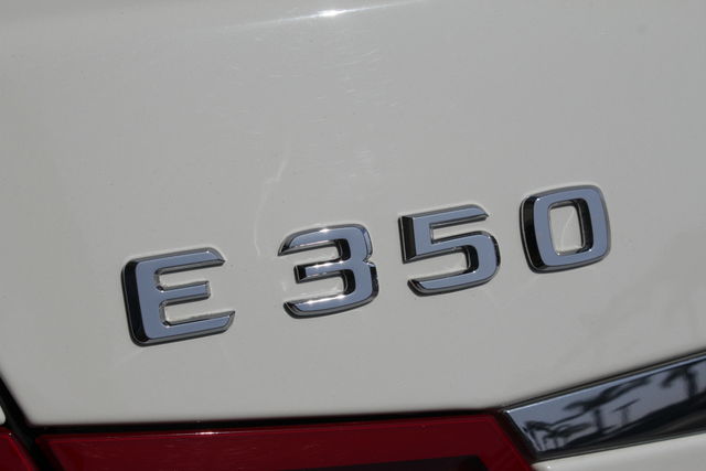 Mercedes-Benz E-Class 2011 photo 5