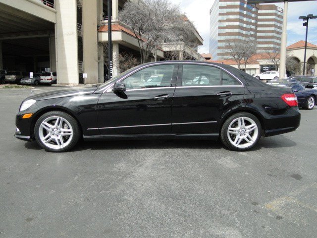 Mercedes-Benz E-Class 2011 photo 4