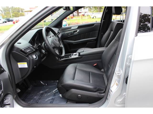 Mercedes-Benz E-Class 2011 photo 1