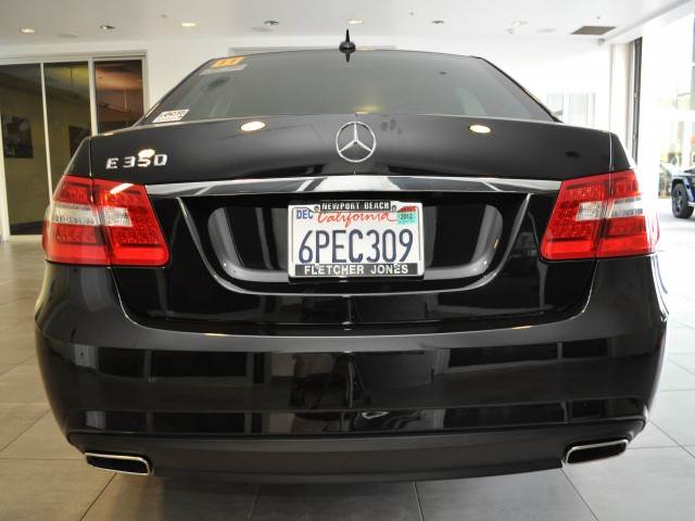 Mercedes-Benz E-Class 2011 photo 5