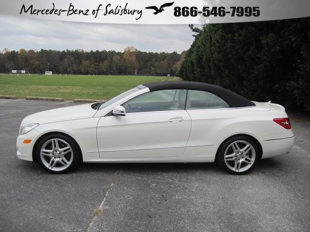 Mercedes-Benz E-Class 2011 photo 1