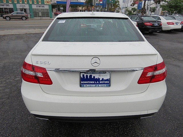 Mercedes-Benz E-Class 2011 photo 4