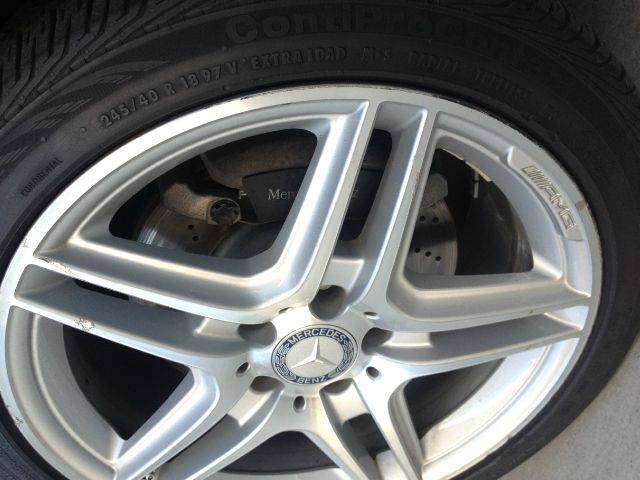 Mercedes-Benz E-Class 2011 photo 1