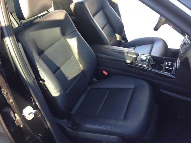 Mercedes-Benz E-Class 2011 photo 2