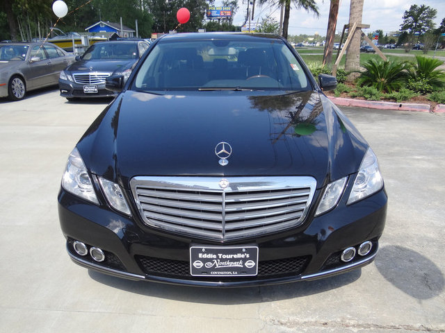 Mercedes-Benz E-Class 2011 photo 1