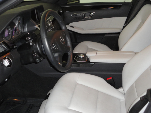 Mercedes-Benz E-Class 2011 photo 1