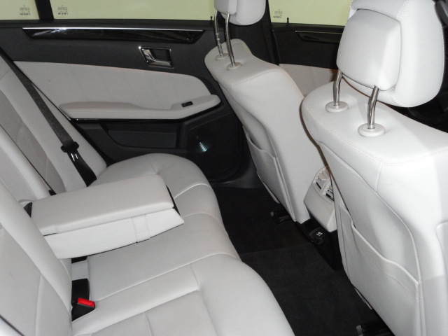 Mercedes-Benz E-Class 2011 photo 4