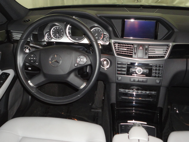 Mercedes-Benz E-Class 2011 photo 5
