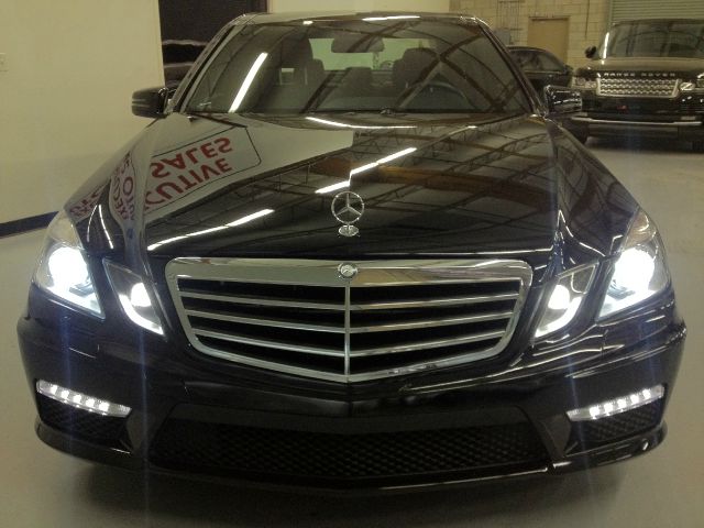Mercedes-Benz E-Class 2011 photo 4
