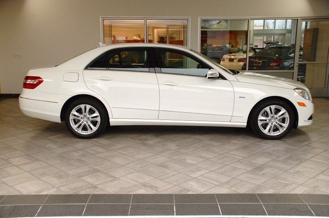 Mercedes-Benz E-Class 2011 photo 1