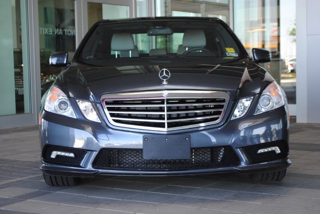 Mercedes-Benz E-Class 2011 photo 3
