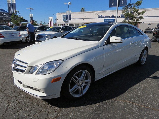 Mercedes-Benz E-Class 2011 photo 5