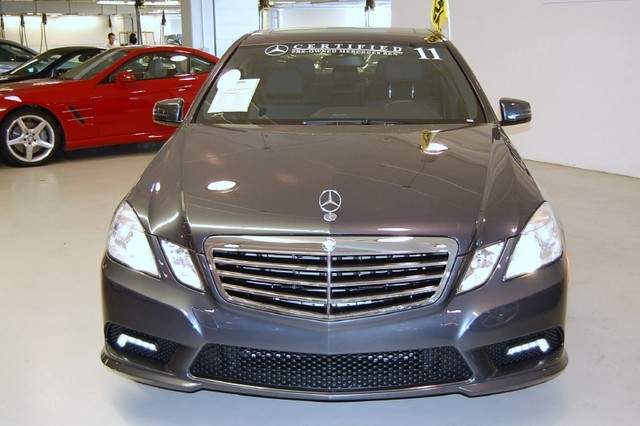 Mercedes-Benz E-Class 2011 photo 1