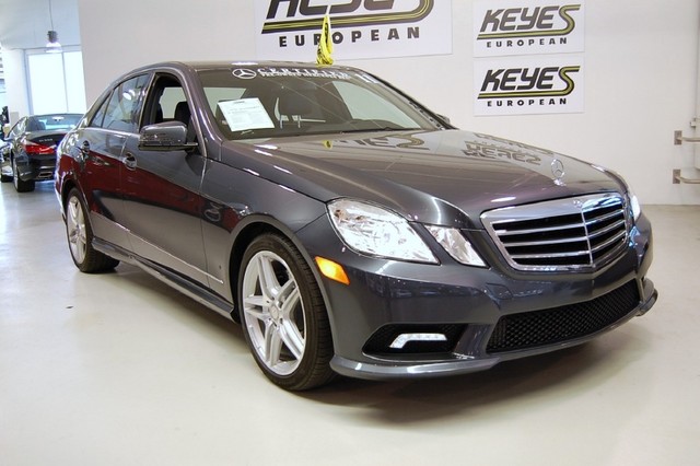 Mercedes-Benz E-Class 2011 photo 2