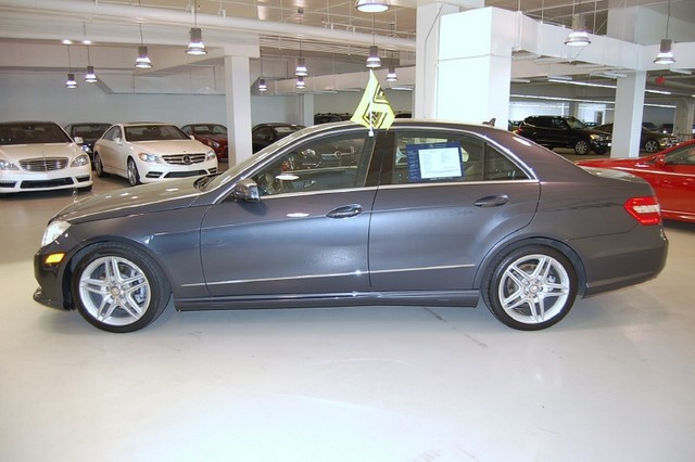 Mercedes-Benz E-Class 2011 photo 4