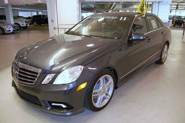 Mercedes-Benz E-Class 2011 photo 5
