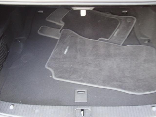 Mercedes-Benz E-Class 2011 photo 2