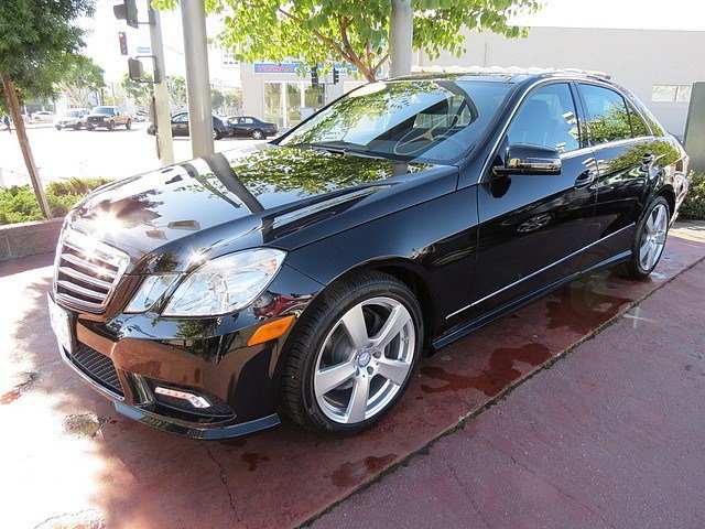 Mercedes-Benz E-Class 2011 photo 1