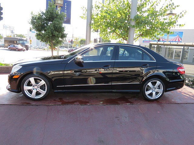 Mercedes-Benz E-Class 2011 photo 5
