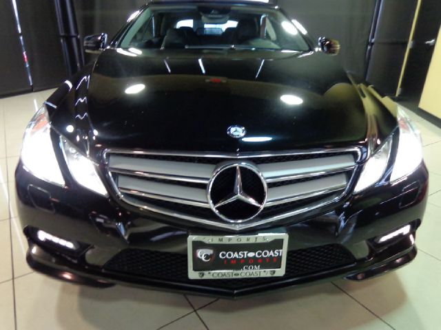 Mercedes-Benz E-Class 2011 photo 4