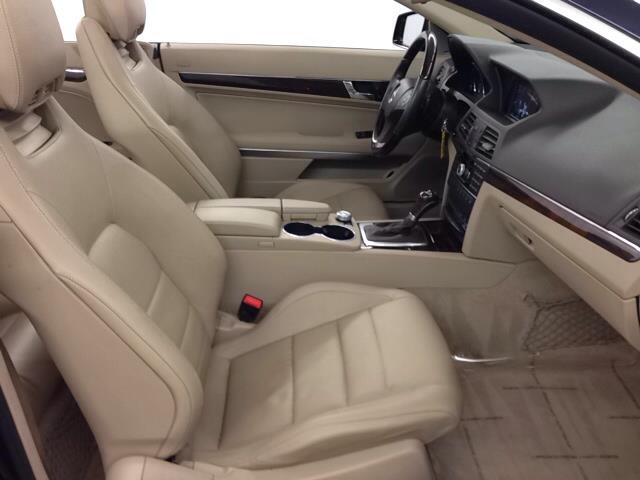 Mercedes-Benz E-Class 2011 photo 3