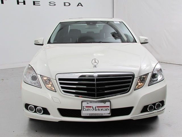 Mercedes-Benz E-Class 2011 photo 3