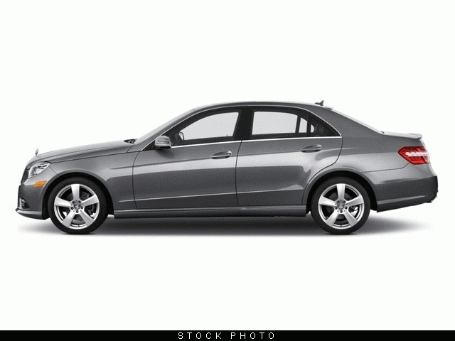 Mercedes-Benz E-Class 2011 photo 3