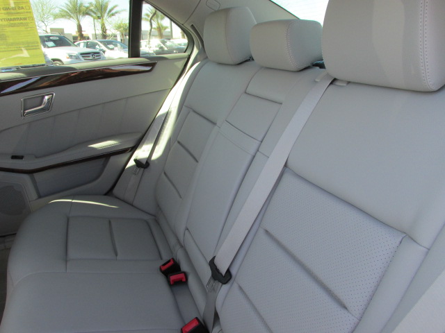 Mercedes-Benz E-Class 2011 photo 1