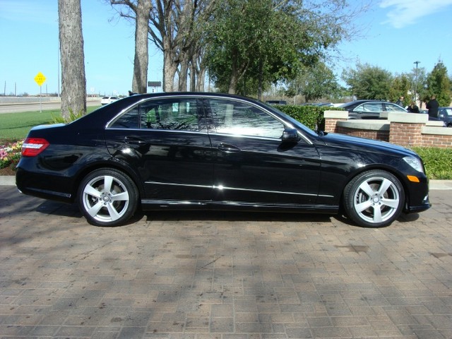 Mercedes-Benz E-Class 2011 photo 5