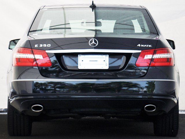 Mercedes-Benz E-Class 2011 photo 5